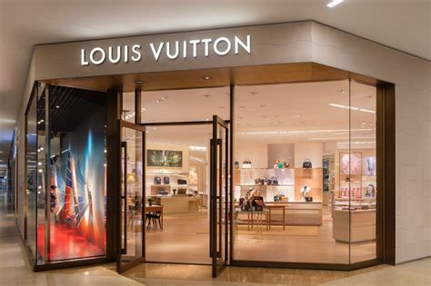 west edmonton mall louis vuitton|louis vuitton edmonton alberta.